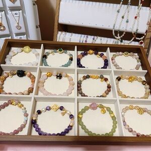 （02-09）Handmade bracelets for live show🖤